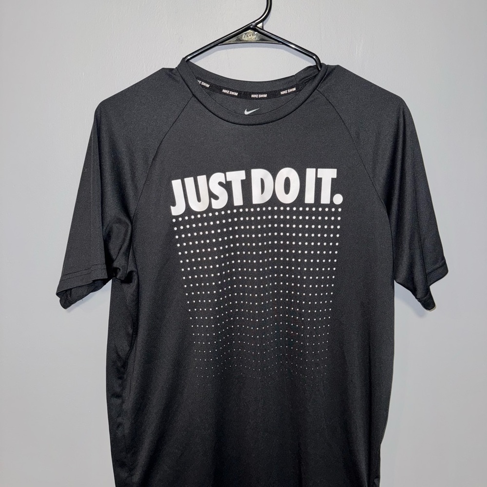 Nike Men's Swim Black Graphic T-Shirt